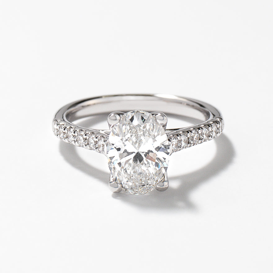 5 Beautiful Emerald Engagement Rings Canada -